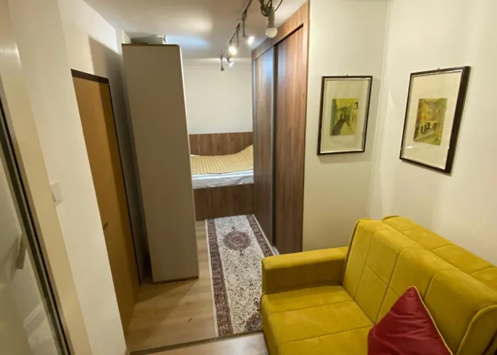 Deenco Apartment