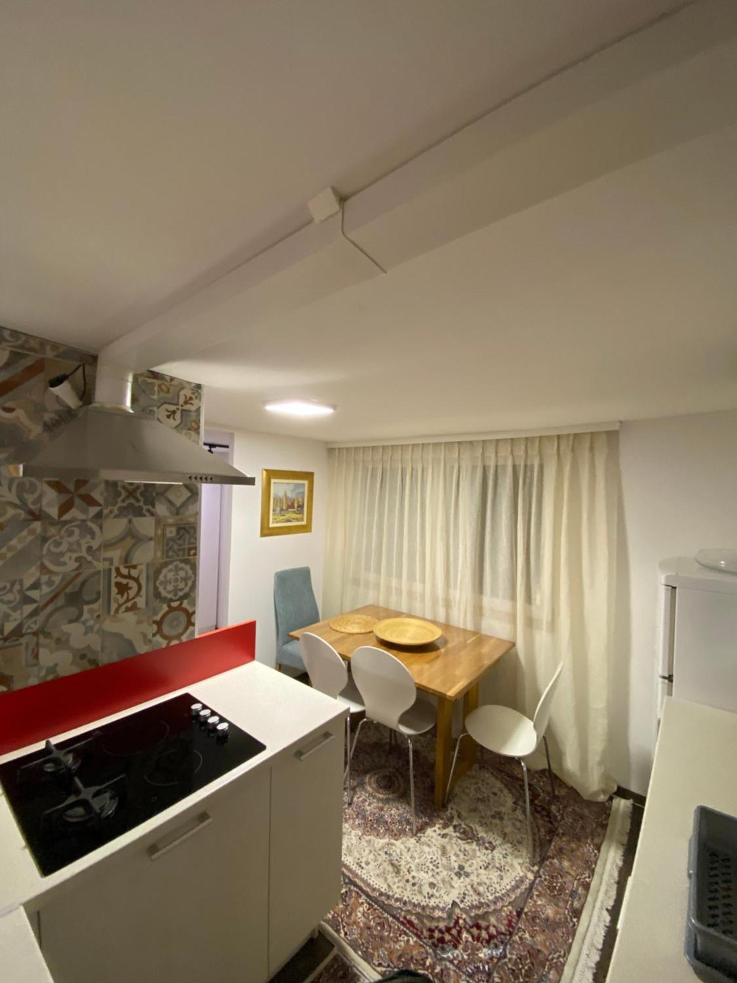 Apartma Deenco *
